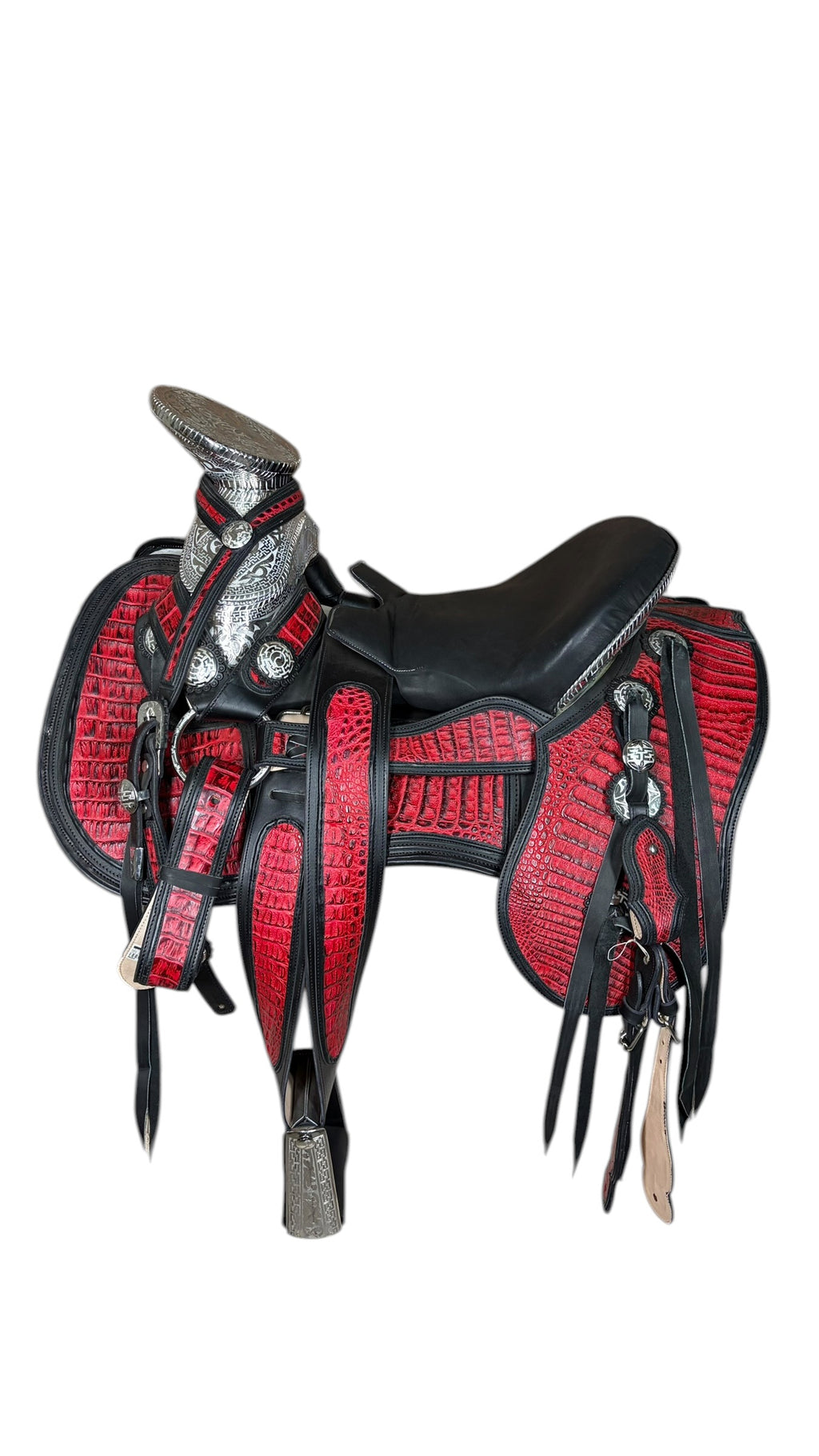 Montura De Caimán Black Cherry Con Fuste De Acero