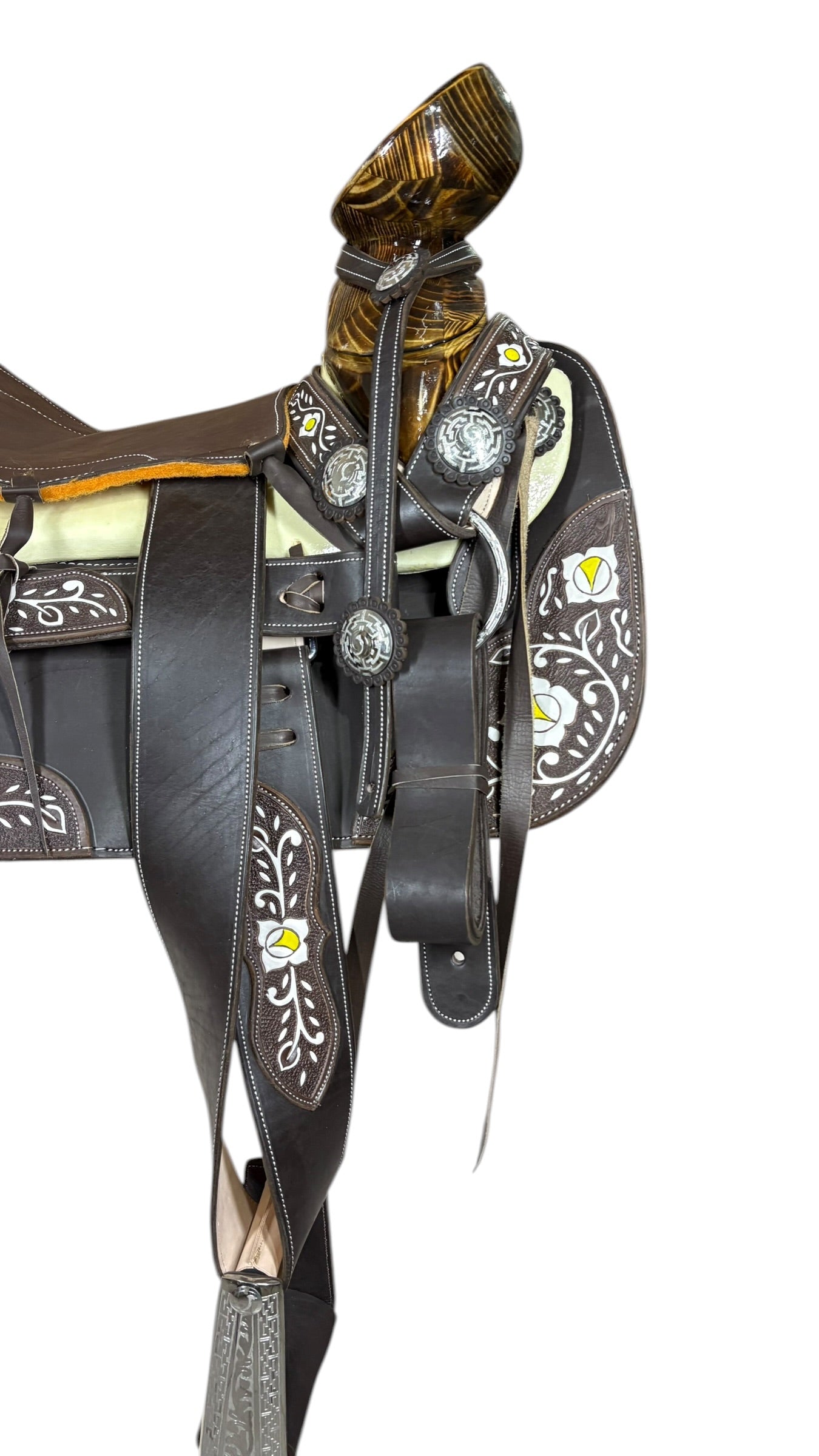 Montura Grabada Pintada Vaqueta Látigo