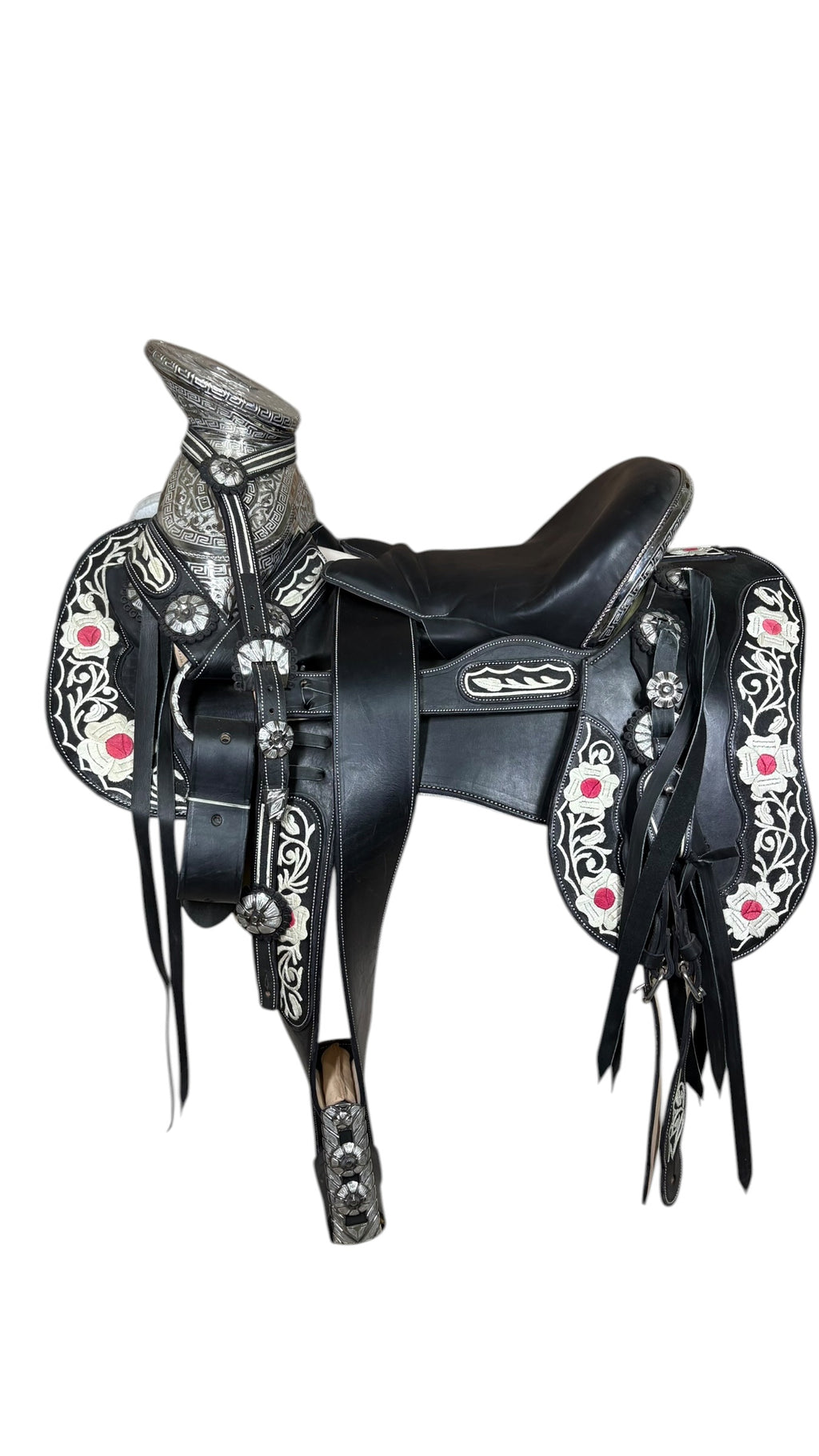 Montura Piteada De Flor Fuste y Herraje De Acero